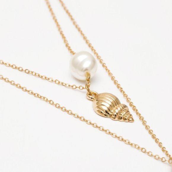 LAST ONE 💖Shell Pearl layered Necklaces - Picture 4 of 8